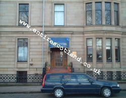 Alamo Guest House in Glasgow is only 5 minutes walk from the Kelvingrove Art Gallery