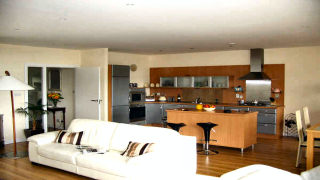 Glasgow Riverside Harbour Self Catering Apartment
