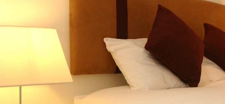 Spires Apartments Self Catering Glasgow - Book Online / Enquire direct with Accommodation Reception